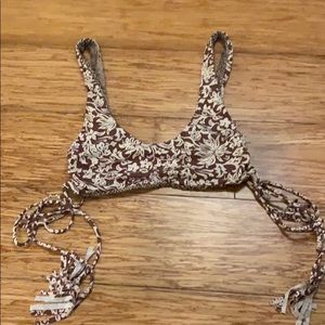 Acacia Brown Batik Hunter top